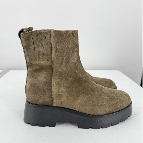 NEW Vince Camuto Women's Neframes Distressed Green Platform Ankle Boots Size 9.5 - Picture 1 of 10
